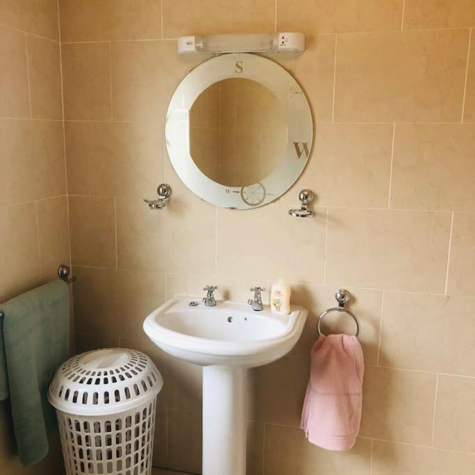 Townhouse Clifden: Located In The Heart Of Connemara Βίλα Εξωτερικό φωτογραφία
